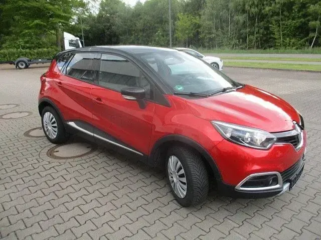 Używany Renault Captur XMOD 118 KM (86 kW) 2017 Czerwony SUV