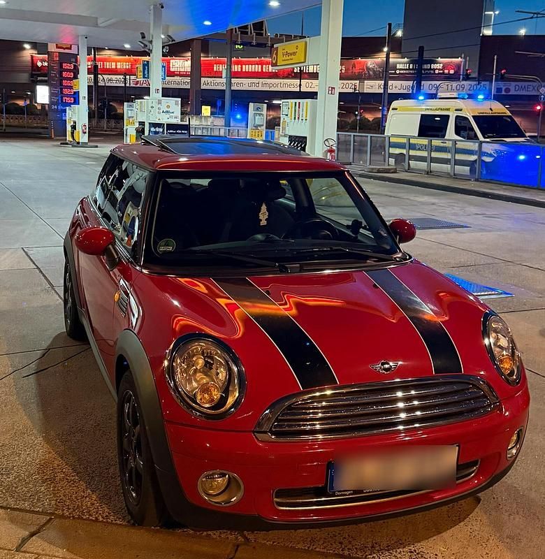 Rot Gebraucht 2010 Mini Cooper Coupé Coupé | 5.249 € (Fairer Preis) - Bild 1/4