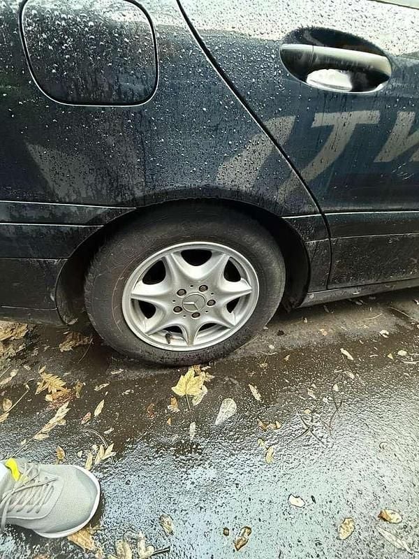 Gebraucht Mercedes C180 Classic 129 PS (94 kW) 2001 Schwarz Limousine