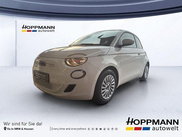 Weiß Gebraucht 2023 Fiat 500e Cabrio | 22.990 € (Guter Preis) - Bild 1/4