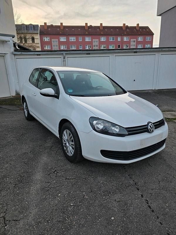 Gebraucht VW Golf VI 101 PS (74 kW) 2010 Kleinwagen