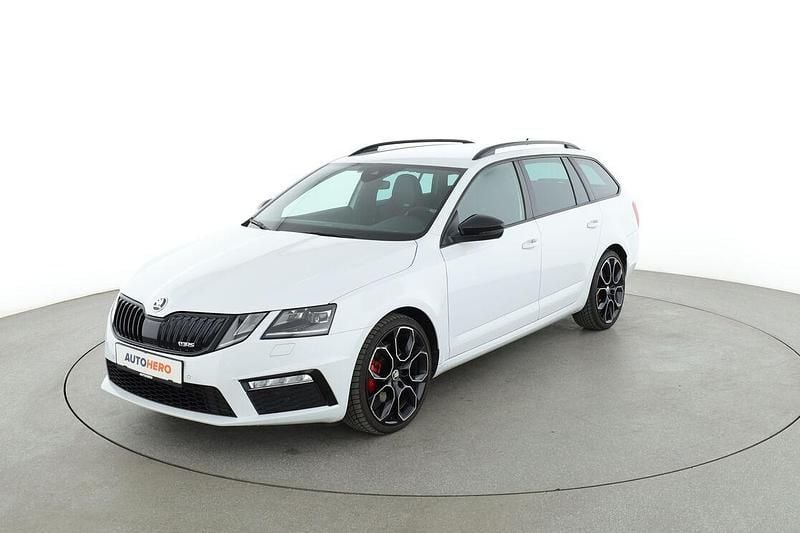 Weiß Gebraucht 2019 Skoda Octavia RS Kombi | 24.710 € (Teuer) - Bild 1/3