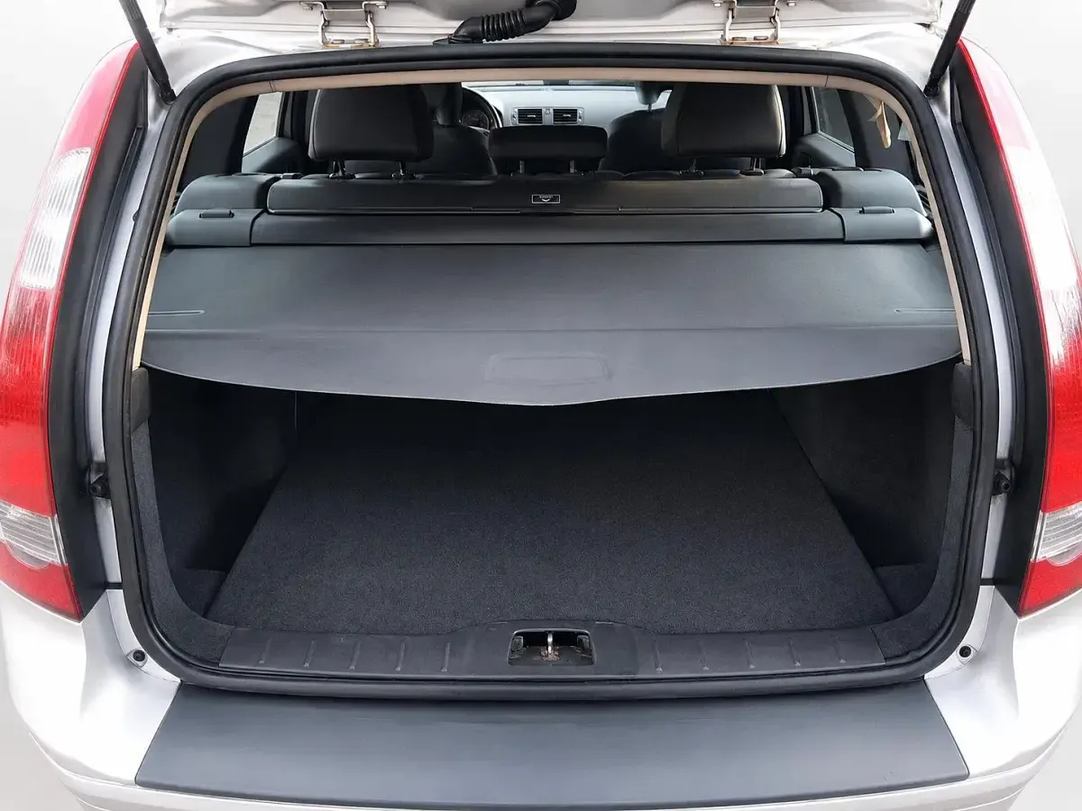 Gebraucht Volvo V50 136 PS (100 kW) 2006 Silber Kombi