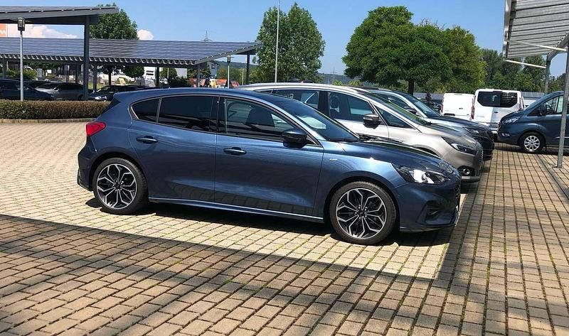 Gebraucht Ford Focus ST-Line 150 PS (110 kW) 2019 Blau Kleinwagen