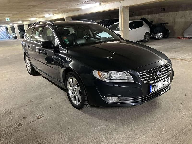 Gebraucht Volvo V70 Momentum 181 PS (133 kW) 2016 Grau Kombi