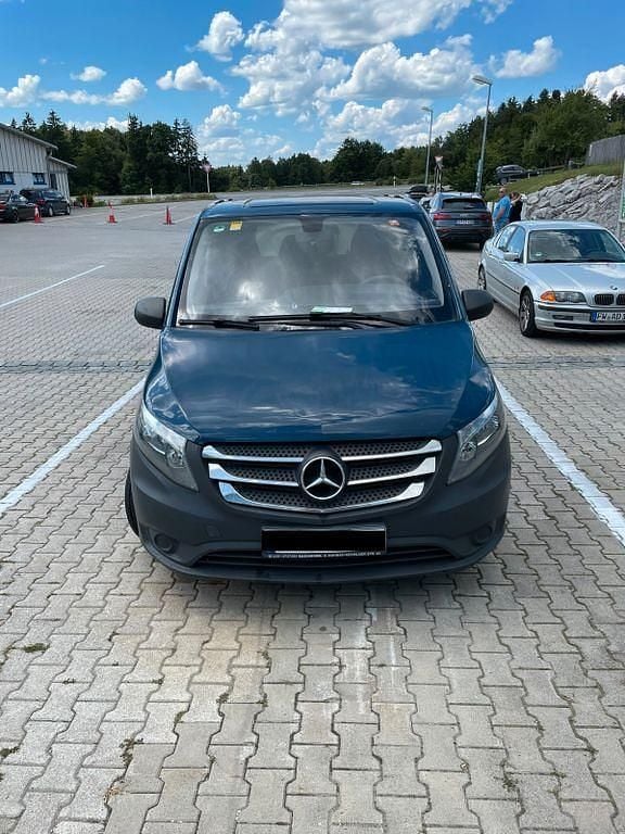 Gebraucht Mercedes Vito 88 PS (64 kW) 2015 Blau Van