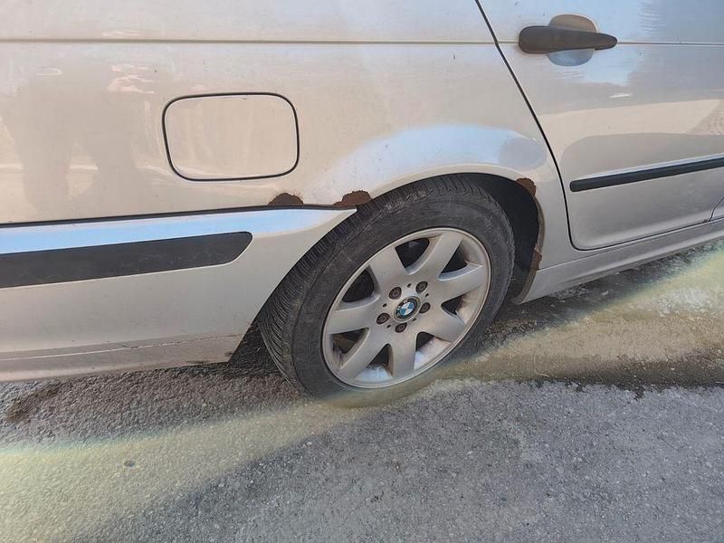 Gebraucht BMW 316 143 PS (105 kW) 2005 Grau Kombi