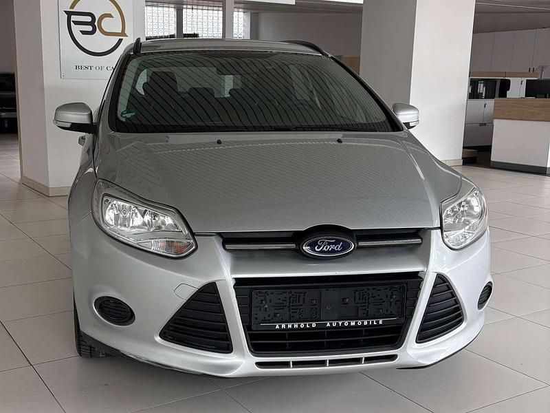 Gebraucht Ford Focus Titanium 105 PS (77 kW) 2012 Grau Kombi