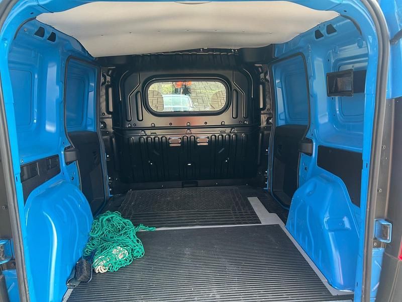 Gebraucht Opel Combo 120 PS (88 kW) 2015 Blau Van / Kleinbus
