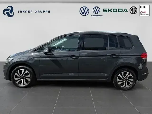 Gebraucht VW Touran Active 150 PS (110 kW) 2021 Uranograu Van / Kleinbus