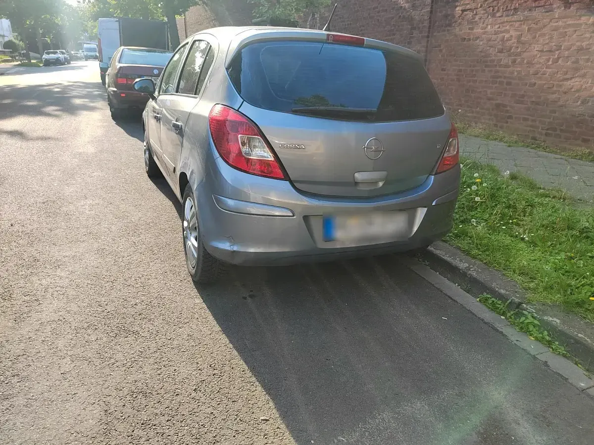 Usata Opel Corsa 80 CV (58 kW) 2007 Argento Utilitaria
