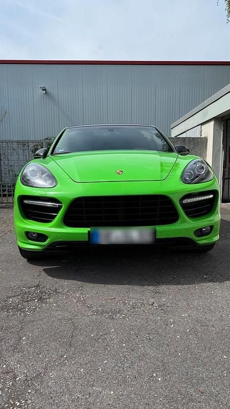 Weiß Gebraucht 2013 Porsche Cayenne GTS SUV | 33.900 € (Fairer Preis) - Bild 1/4
