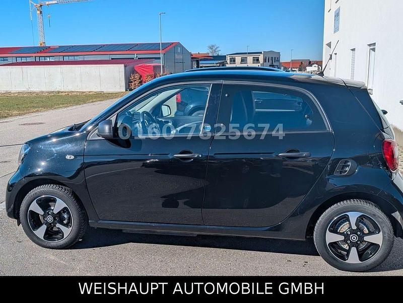 Gebraucht Smart ForFour Electric Drive 60 kW (82 PS) 2021 Schwarz Kleinwagen