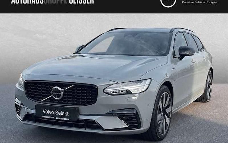 Grau Gebraucht 2025 Volvo V90 Ultra Kombi | 49.750 € (Superpreis) - Bild 1/4