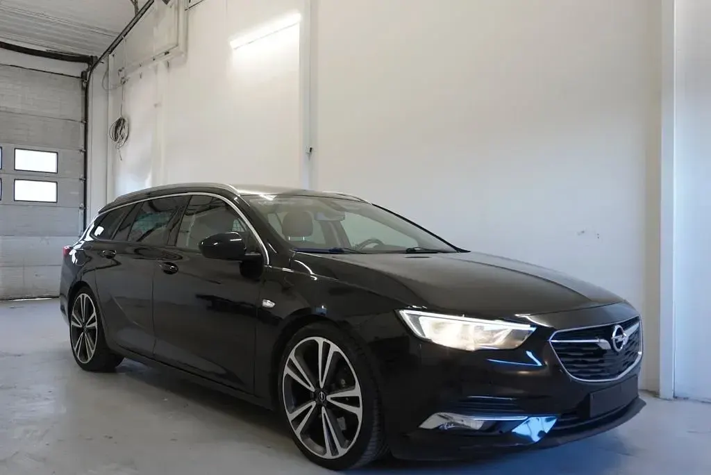 Gebraucht Opel Insignia 260 PS (191 kW) 2017 Schwarz Kombi