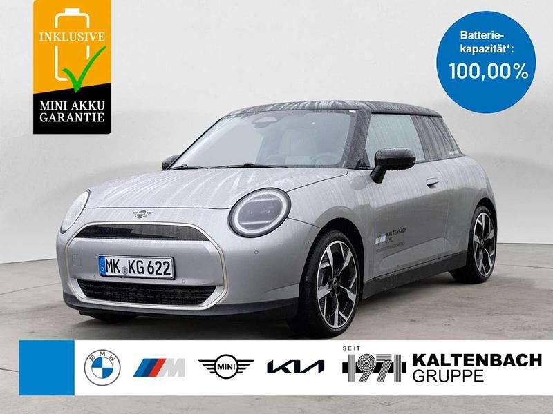 Melting silver Gebraucht 2025 Mini Cooper Favoured Kleinwagen | 30.690 € (Guter Preis) - Bild 1/1