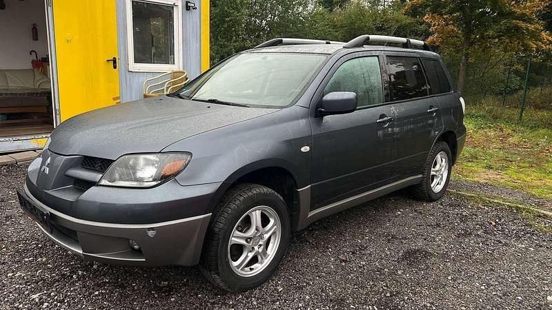 Comet grau Gebraucht 2003 Mitsubishi Outlander SUV | 2.999 € (Fairer Preis) - Bild 1/4