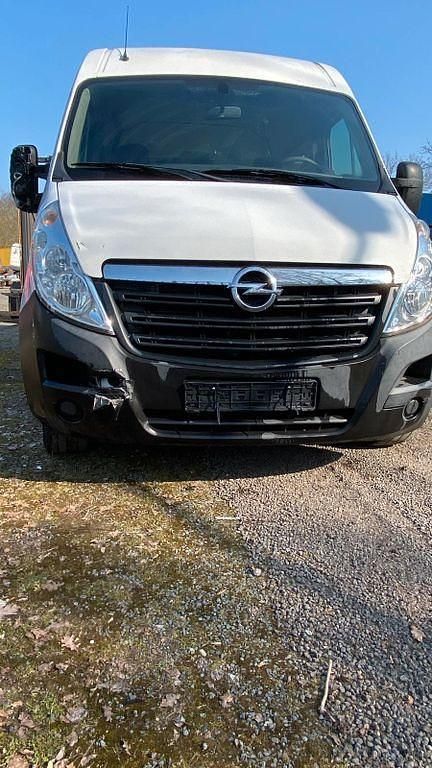 Gebraucht Opel Movano 145 PS (106 kW) 2018 Weiß Van / Kleinbus
