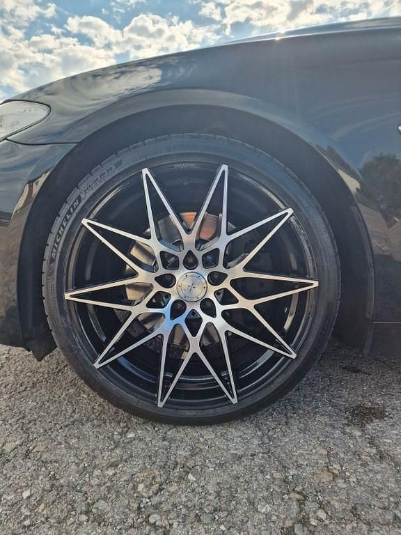 Second-hand BMW 530 245 CP (180 kW) 2011 Negru Berlinǎ