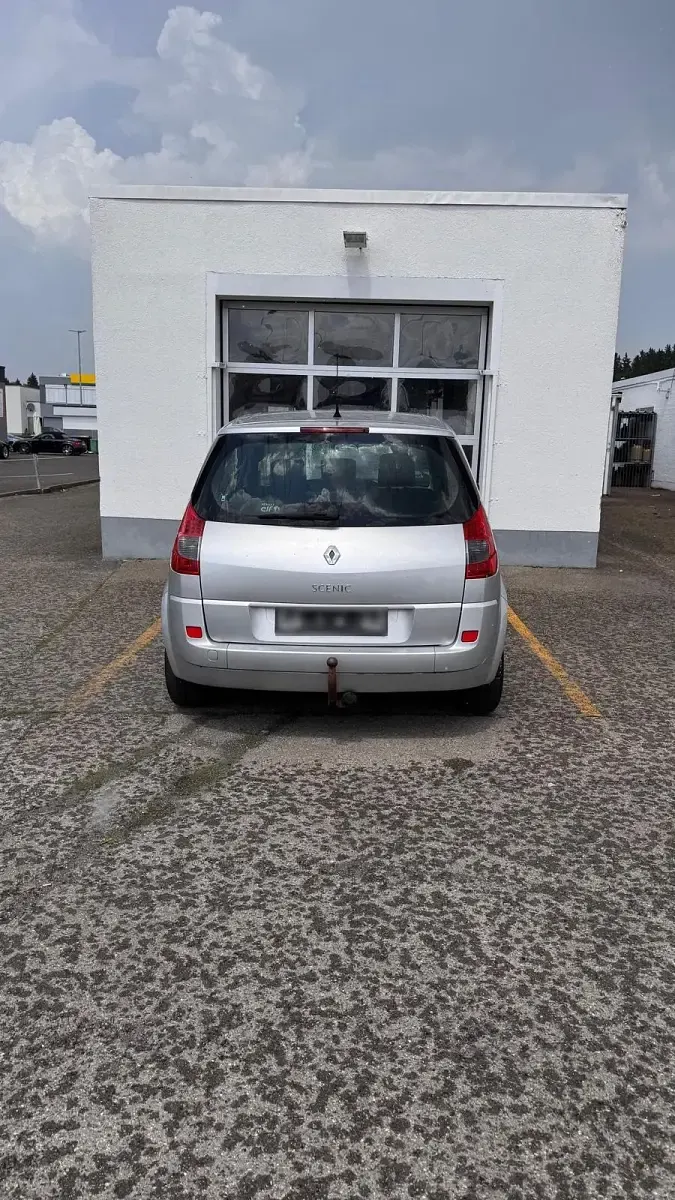 Gebraucht Renault Scenic E-Tech 112 PS (82 kW) 2008 Silber Kleinwagen