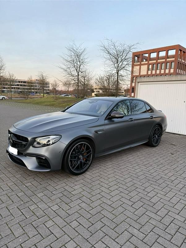 Gebraucht Mercedes E63S AMG AMG 612 PS (450 kW) 2017 Grau Limousine