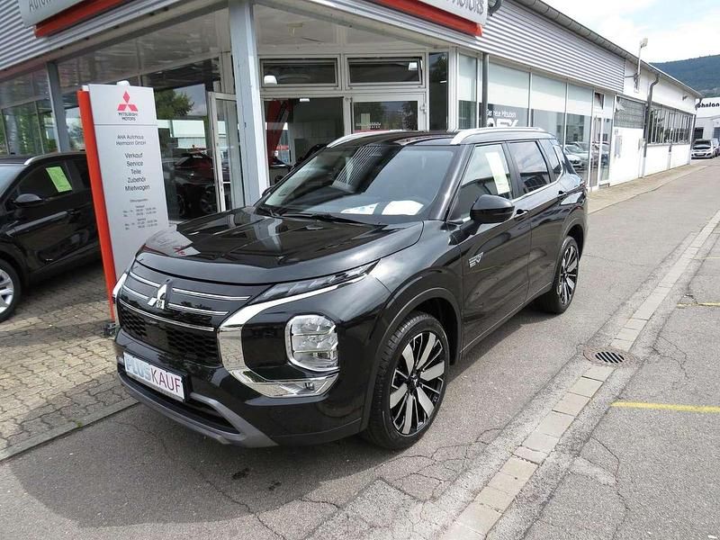 Kristall schwarz premium Neu 2025 Mitsubishi Outlander P-HEV Edition SUV | 48.820 € (Guter Preis) - Bild 1/4
