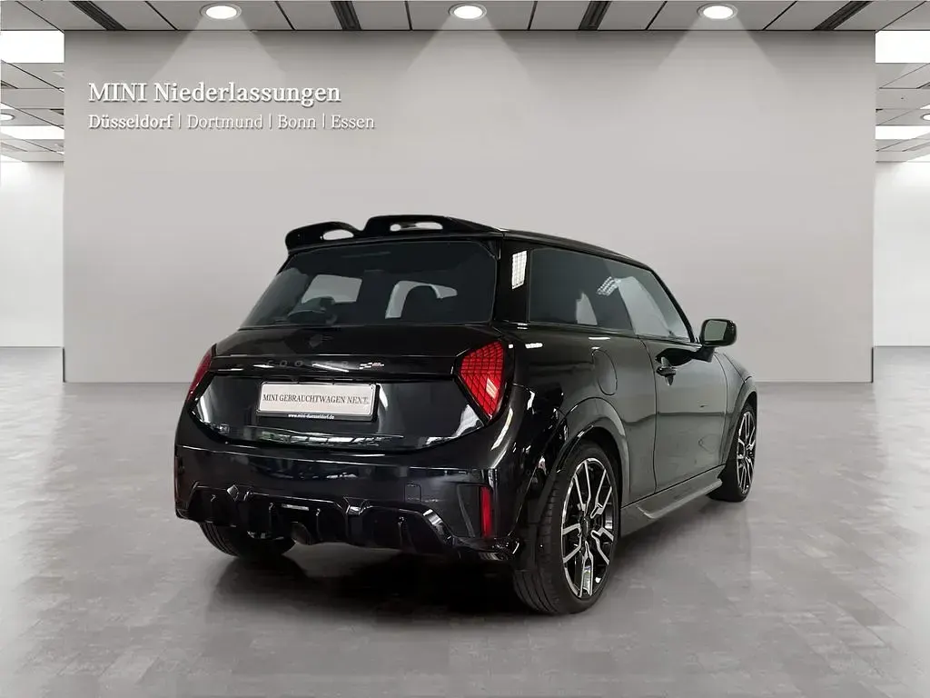 Gebraucht Mini John Cooper Works 231 PS (169 kW) 2025 Schwarz Kleinwagen
