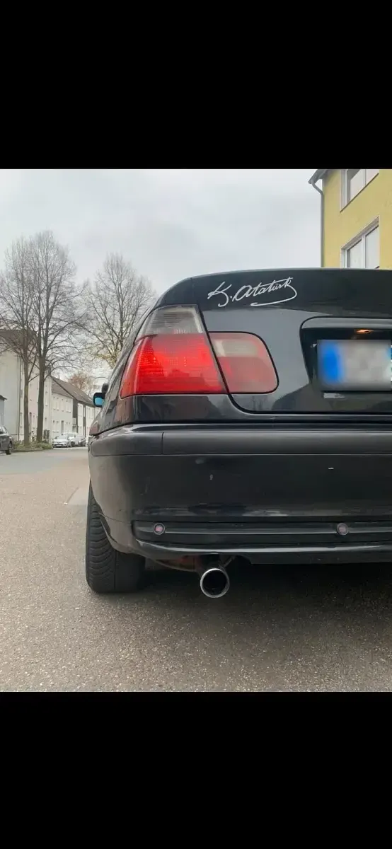 Gebraucht BMW 318 137 PS (100 kW) 2000 Schwarz Kleinwagen