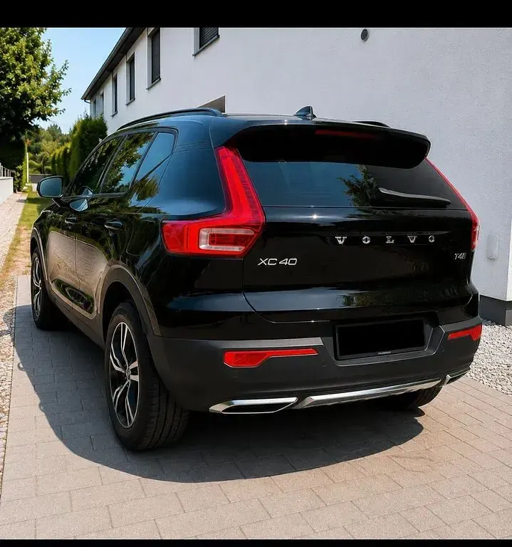 Gebraucht Volvo XC40 R-Design 163 PS (119 kW) 2020 Schwarz SUV