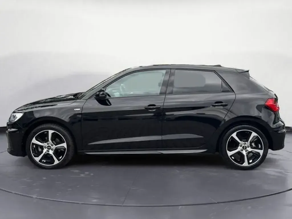 Gebraucht Audi A1 S-Line 150 PS (110 kW) 2023 Mythosschwarz (metallic) SUV