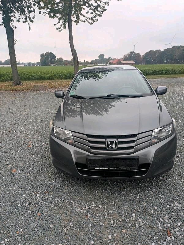 Gebraucht Honda City 99 PS (72 kW) 2010 Grau Limousine