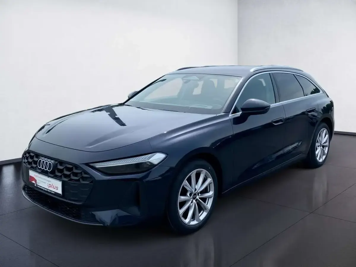 Gebraucht Audi A5 Sport 204 PS (150 kW) 2025 Firmamentblau metallic Kombi