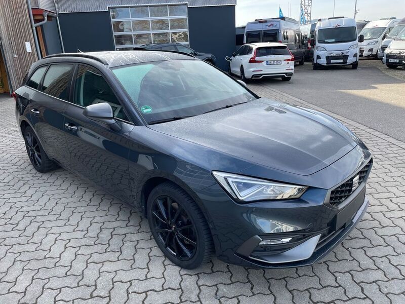 Grau Gebraucht 2021 Seat Leon FR Limousine | 18.500 € (Fairer Preis) - Bild 1/4