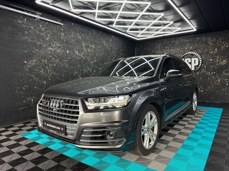Grau Gebraucht 2017 Audi SQ7 Ambiente SUV | 42.499 € (Guter Preis) - Bild 1/4