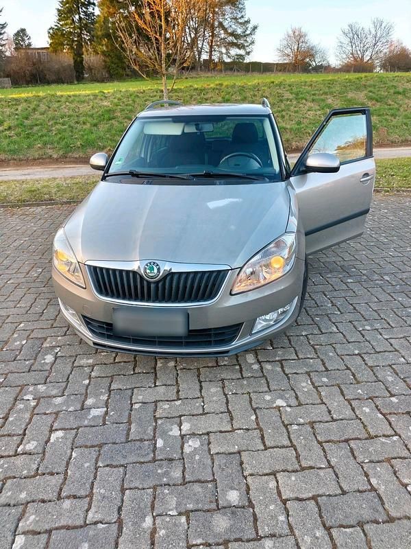 Gebraucht Skoda Fabia 86 PS (63 kW) 2012 Beige Kombi