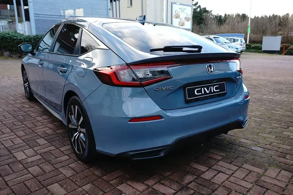 Neu Honda Civic Elegance 184 PS (135 kW) 2025 Sonic gray p. Limousine