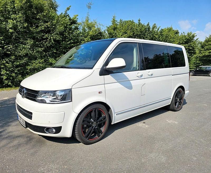 Weiß Gebraucht 2010 VW T5 Highline Van | 19.900 € (Fairer Preis) - Bild 1/4