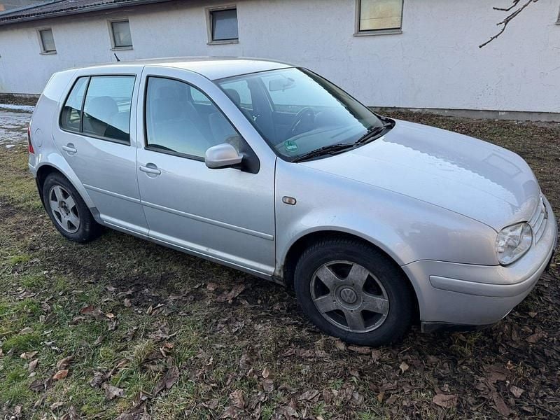 Silber Gebraucht 1998 VW Golf IV Kleinwagen | 2.999 € (Etwas zu teuer) - Bild 1/4