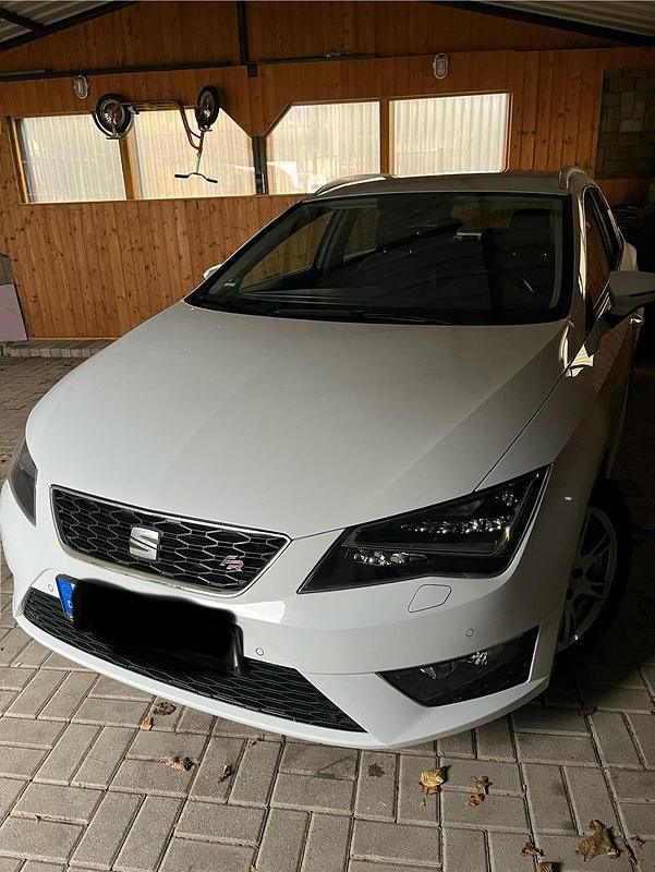 Weiß Gebraucht 2014 Seat Leon FR Kombi | 10.900 € (Fairer Preis) - Bild 1/4