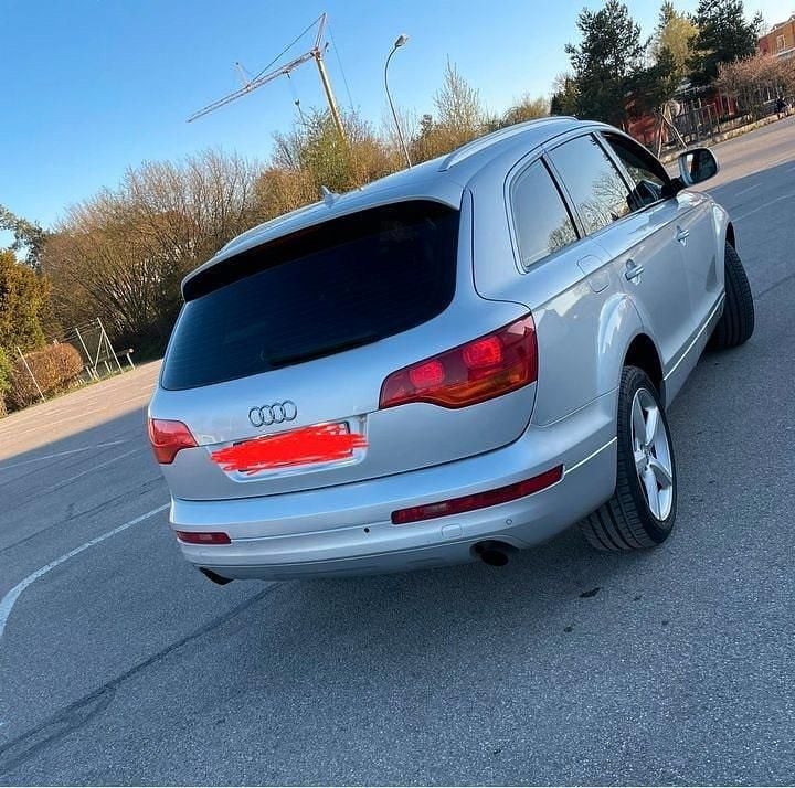 Second-hand Audi Q7 233 CP (171 kW) 2007 Argintiu SUV