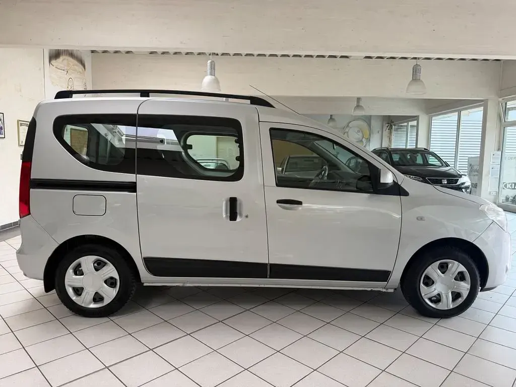 Gebraucht Dacia Dokker Lauréate 90 PS (66 kW) 2014 Grau Van / Kleinbus
