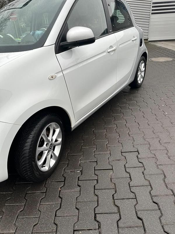 Gebraucht Smart ForFour 71 PS (52 kW) 2015 Weiß Kleinwagen