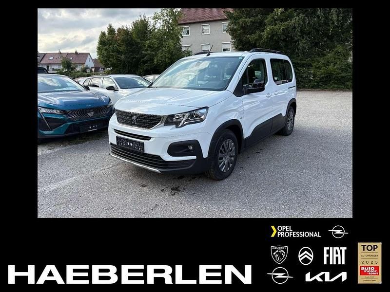 Kaolin weiß Neu 2024 Peugeot e-Rifter Allure Van / Kleinbus | 24.980 € - Bild 1/4