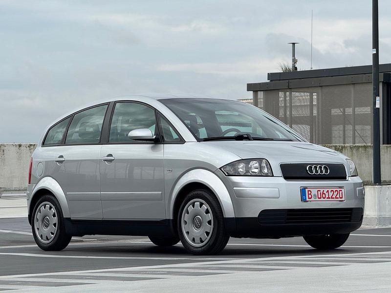 Usata Audi A2 75 CV (55 kW) 2000 Argento Utilitaria