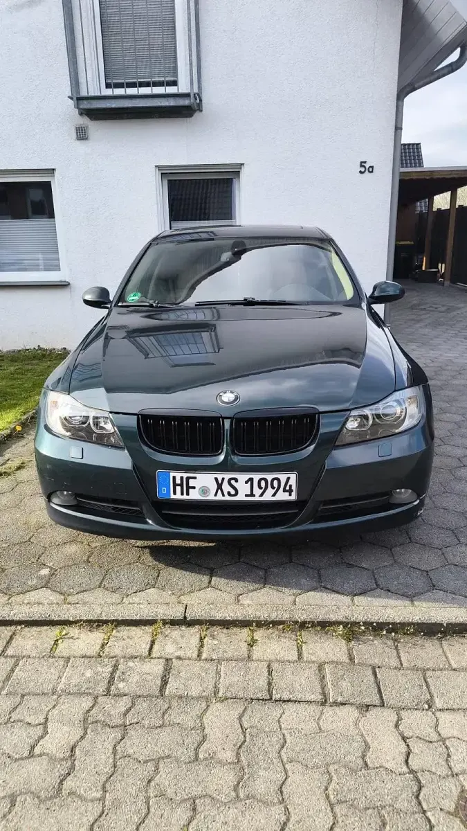 Gebraucht BMW 325 218 PS (160 kW) 2008 Grün Limousine