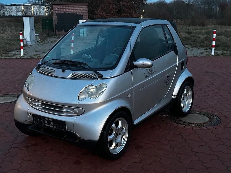 Silber Gebraucht 2002 Smart ForTwo Cabrio Cabrio | 2.500 € (Fairer Preis) - Bild 1/4