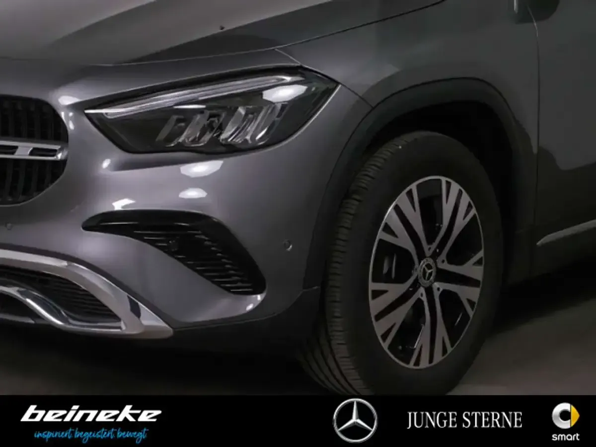 Gebraucht Mercedes GLA180 Progressive 136 PS (100 kW) 2025 Grau SUV