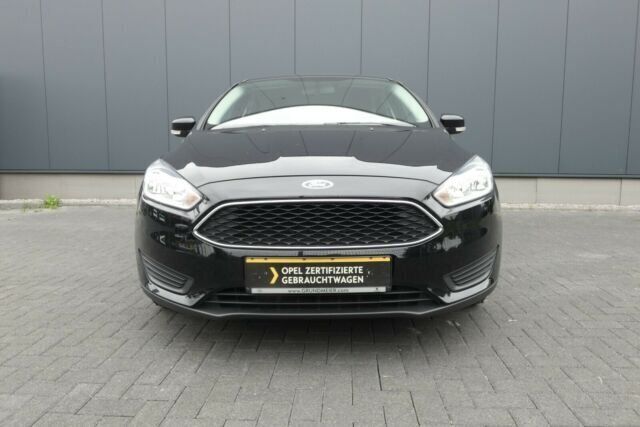 Gebraucht Ford Focus 101 PS (74 kW) 2017 Schwarz metallic Limousine