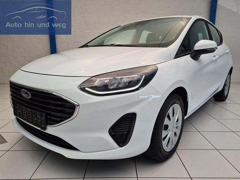 Frostweiß Gebraucht 2022 Ford Fiesta Cool & Connect Limousine | 10.900 € (Fairer Preis) - Bild 1/4
