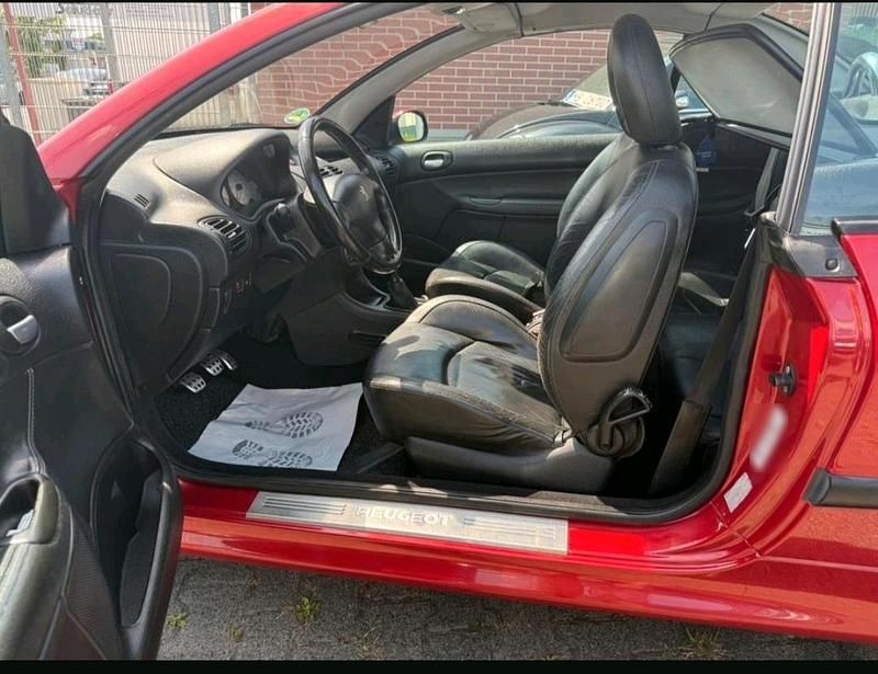 Gebraucht Peugeot 206 109 PS (80 kW) 2002 Rot Cabrio